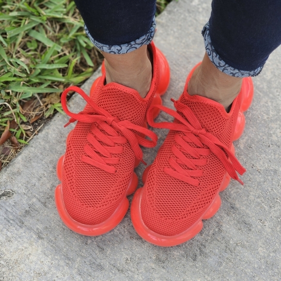 Women Knitted Stylish Bubble Textured Lace up Sneakers Red Color - Picture 2 of 6